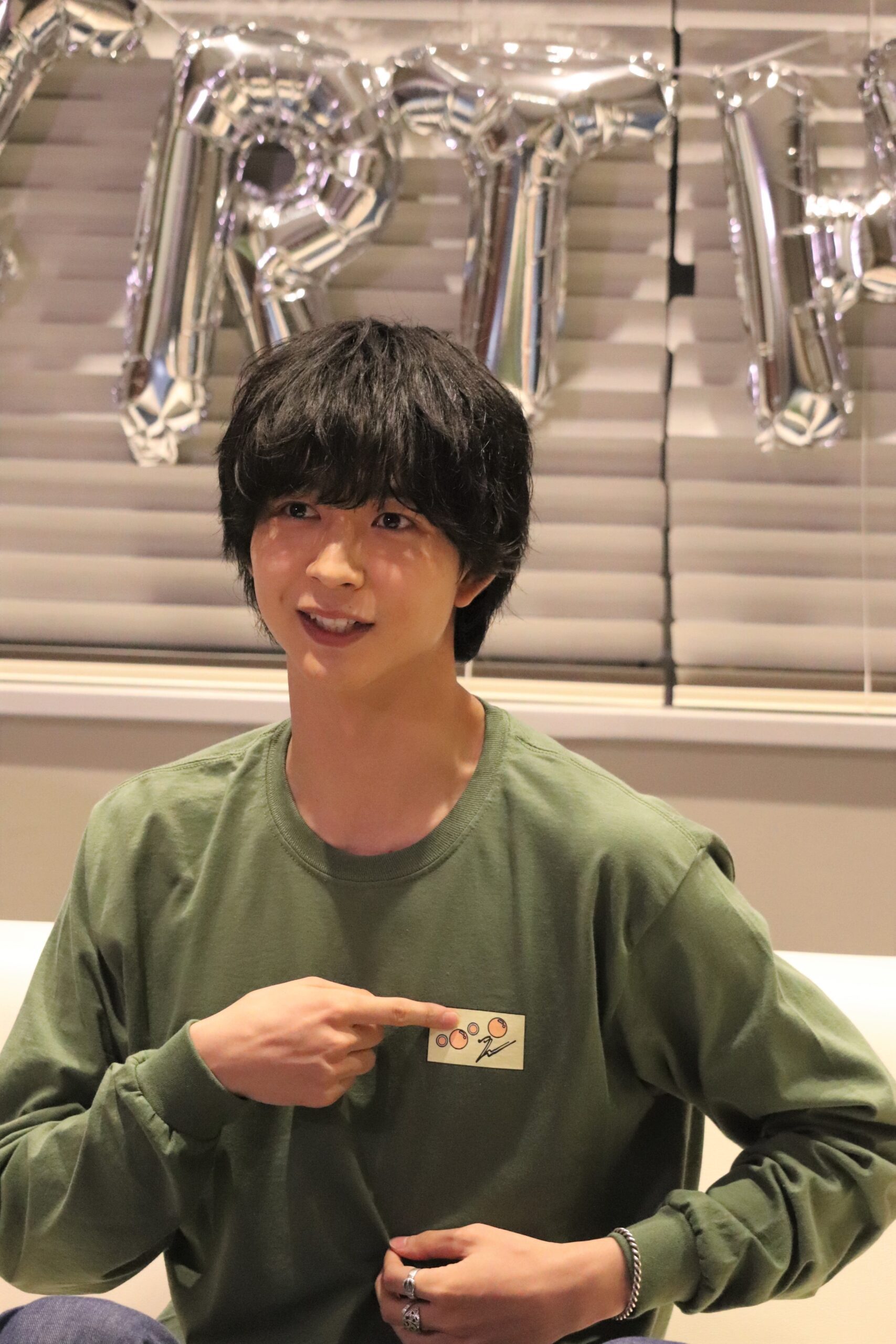 メンズノンノ専属モデル・俳優の鈴木仁が、自身の22歳の誕生日を迎え、バースデーオンラインイベント「Jin Suzuki 22nd Birthday Event」を開催した。サプライズゲストとして兵頭功海、松岡広大、渡邊圭祐が登場。