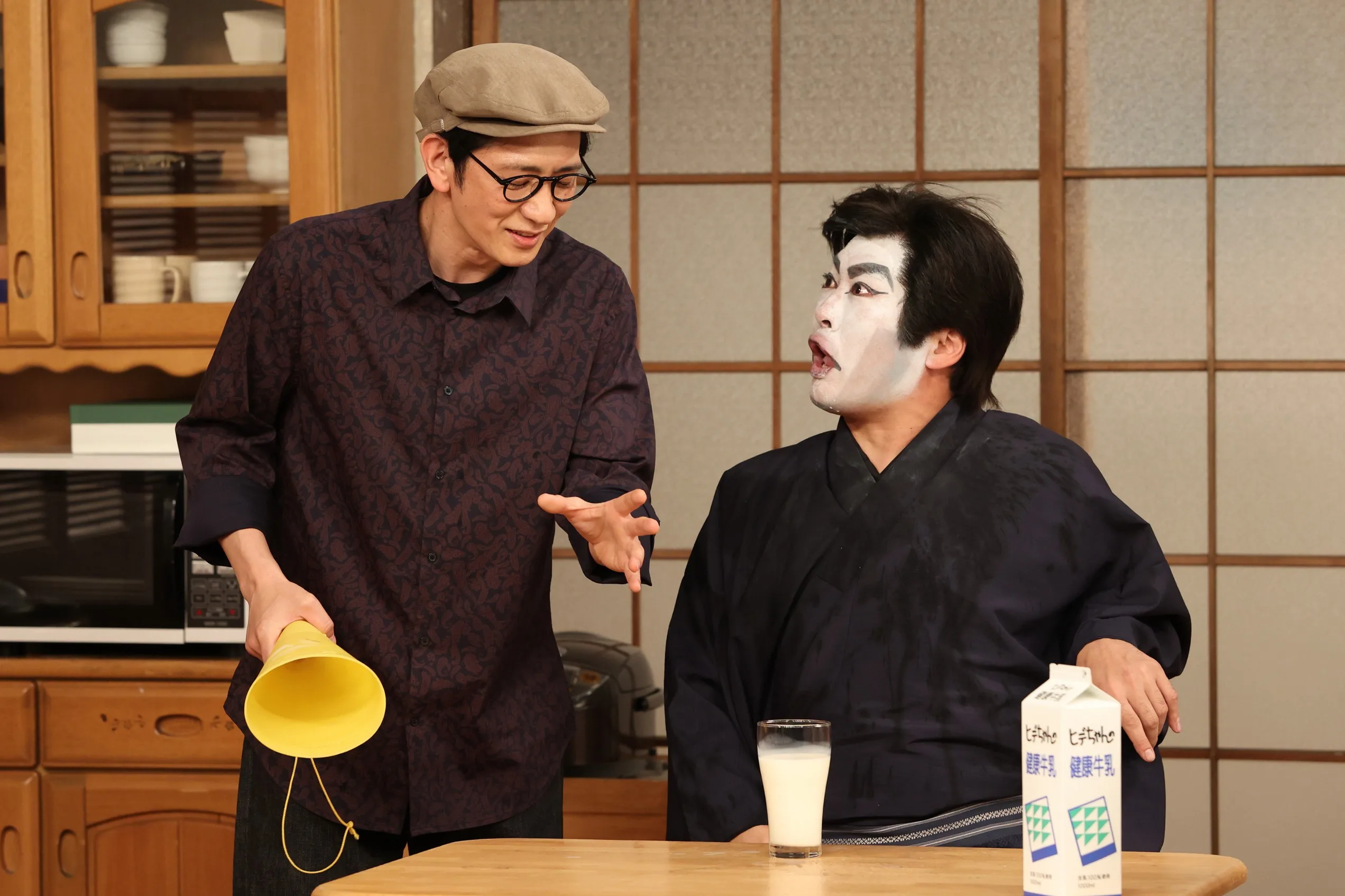 『ドリフに大挑戦スペシャル』の（左から）柴田英嗣、劇団ひとり