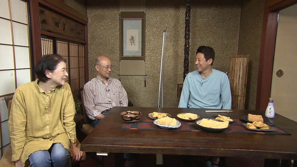 左から）小寺商店の小寺裕子さん・利直さん、松岡修造さん